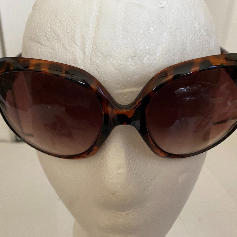 HM SUNGLASSES